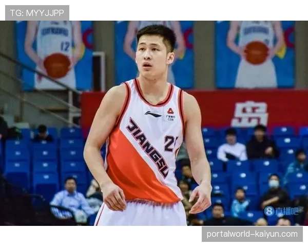 崔晓龙上场失误贡献有限 上海后卫状态需要调整恢复